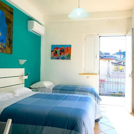 A Casa Di Chiara לינה וארוחת בוקר